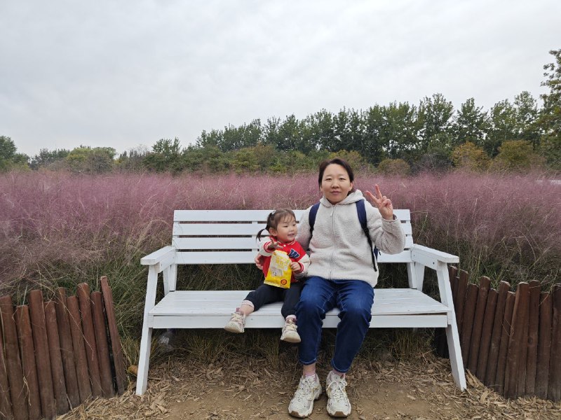今天上午天气非常好，就想着去奥森，看看奥森的花和落叶