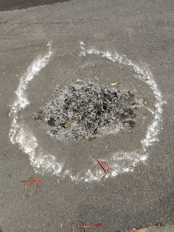 今天是父亲的祭日，买的纸钱刚好到了