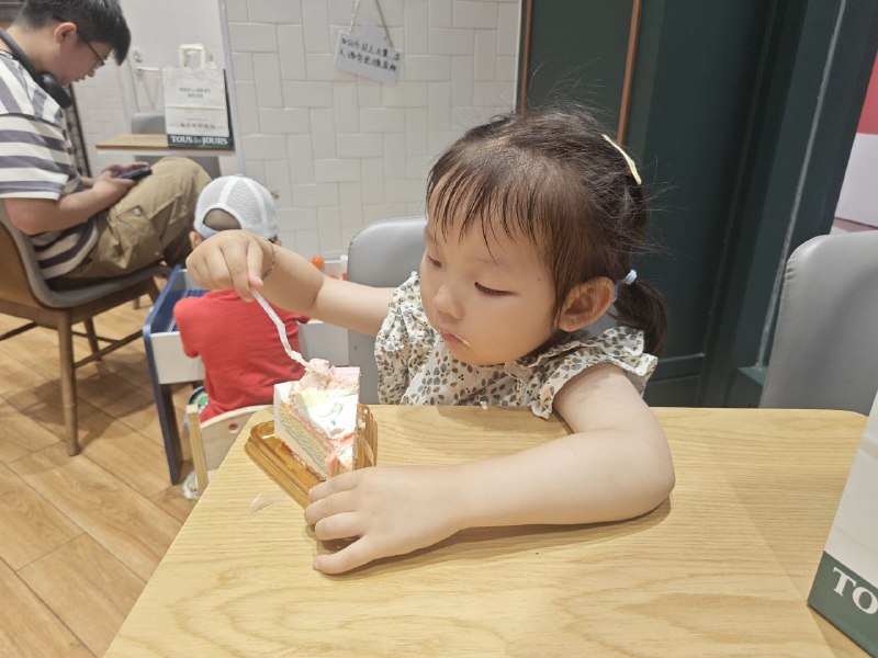 周六上午把家里废品卖了，下午带孩子去合生汇玩